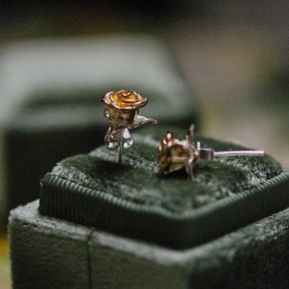 SOLD Gold Rose Flower Earrings studs Gold Vermeil Floral Earrings Studs for her - Picture 3 of 15